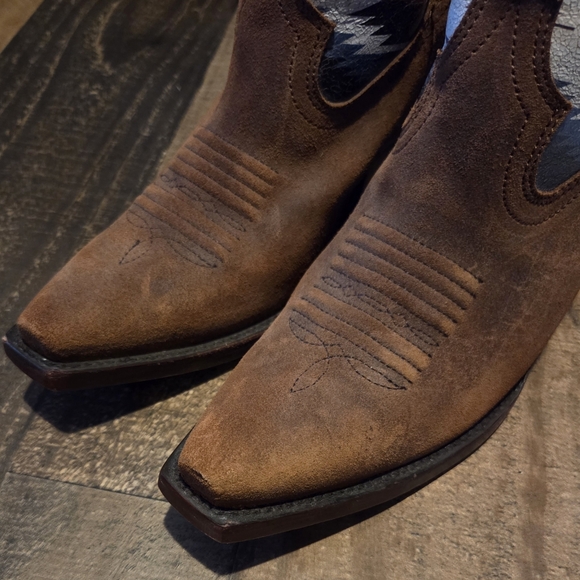 New $209 Ariat Chimayo Roughout Brown Suede Ankle Boots Aztec Hazel Dixon 7.5 - Picture 12 of 12